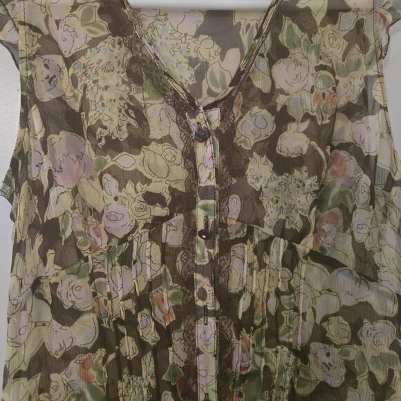 Cute floral sheer blouse with lace trim - Picture 4 of 5